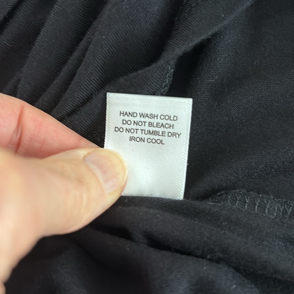 NYTT Flowy Cold Shoulder Top - Picture 7 of 7